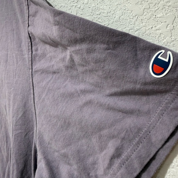 🌈 Champion Men's Lavender Short Sleeve Tee - Picture 3 of 3